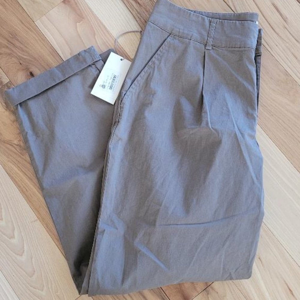 A New Day Women's 10 Pleated High Waisted Cuffed Pants Rubble Brown NWT - Picture 2 of 6